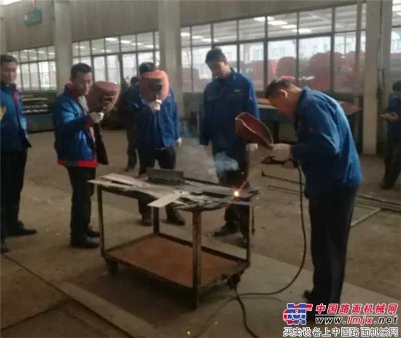 开业庆典礼品,选择对了就等于成功了一大半!今天我们就来聊聊如何挑选合适的开业庆典礼品,让你的公司开业仪式更加完美。